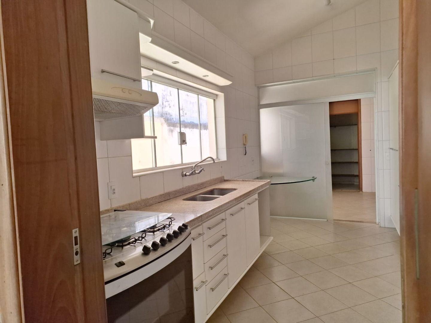 Casa de Condomínio à venda com 5 quartos, 431m² - Foto 6