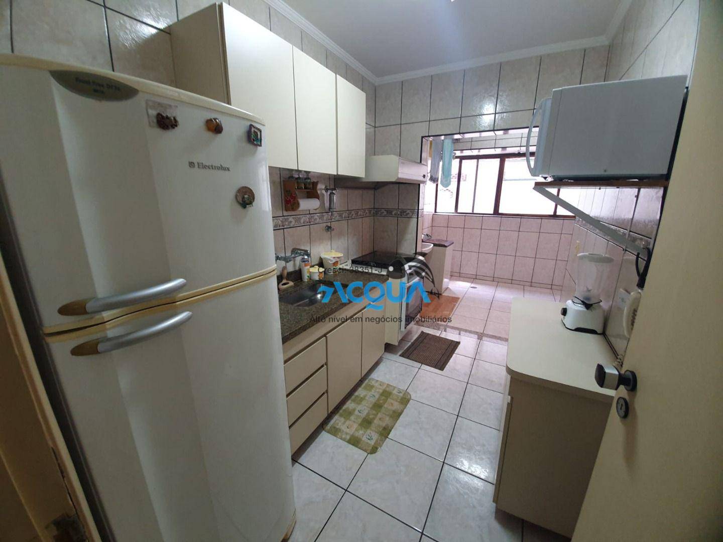 Apartamento à venda com 2 quartos, 80m² - Foto 4