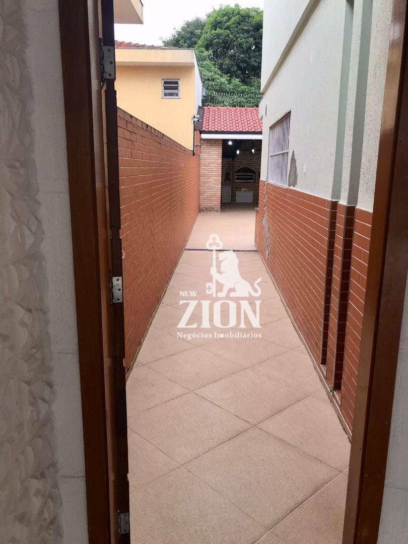 Sobrado à venda com 3 quartos, 212m² - Foto 4