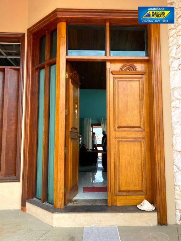 Casa, 6 quartos, 750 m² - Foto 3