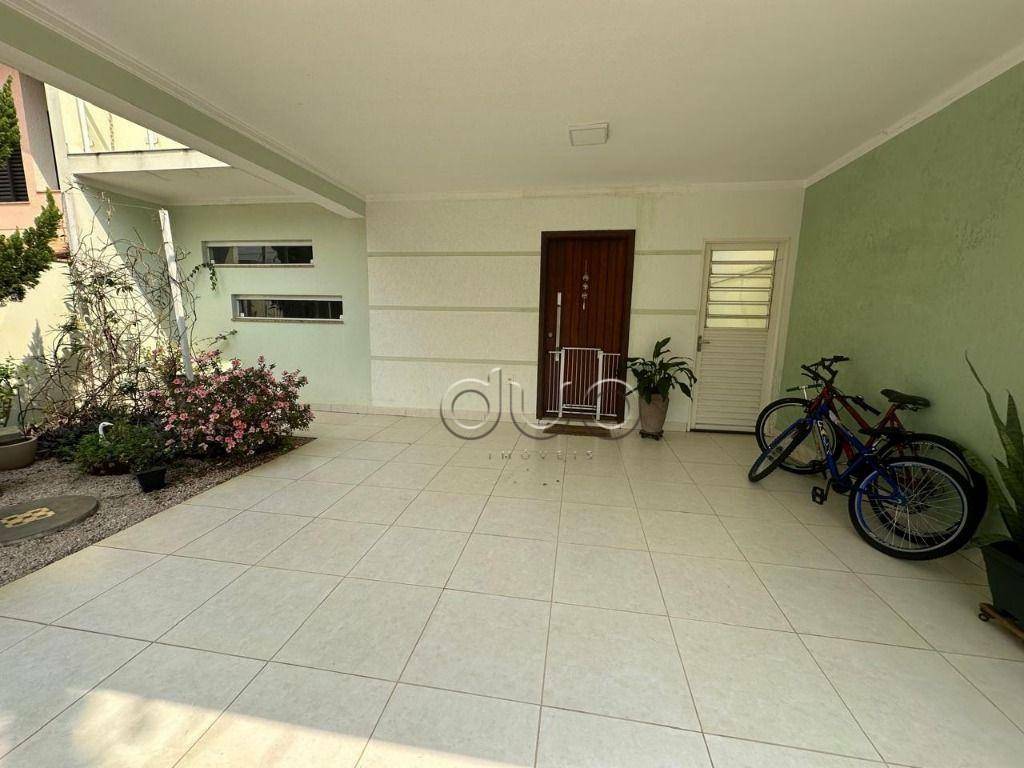 Casa de Condomínio à venda com 3 quartos, 206m² - Foto 3