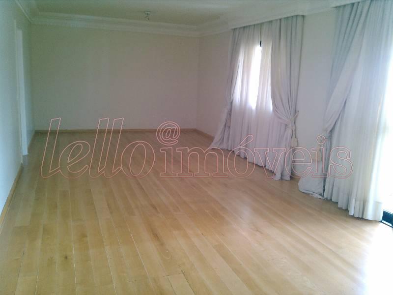 Apartamento para alugar com 4 quartos, 240m² - Foto 1