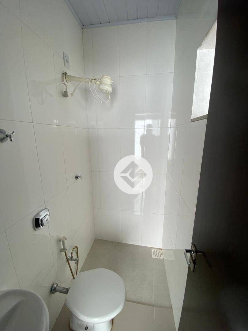Casa para alugar com 4 quartos, 350m² - Foto 30