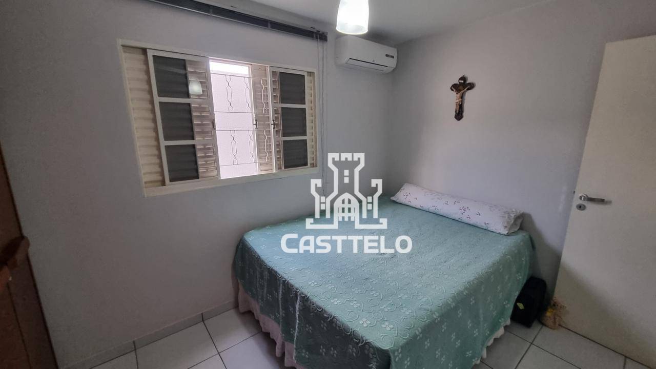 Casa à venda com 3 quartos, 250m² - Foto 7