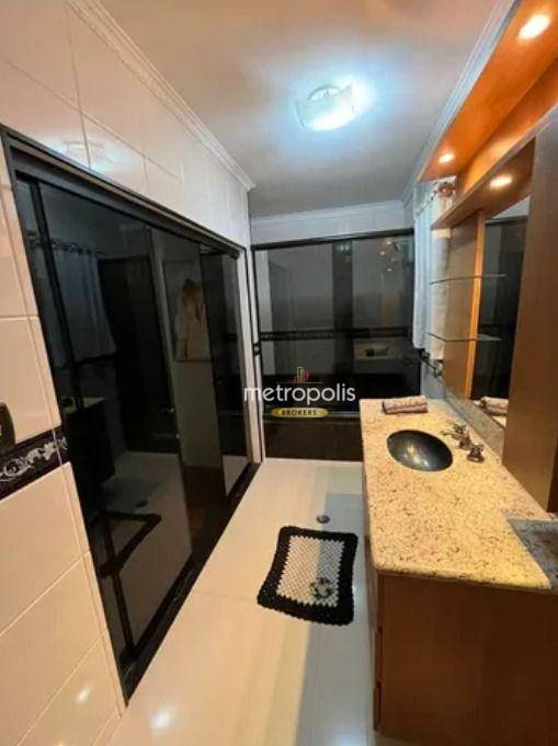 Sobrado à venda e aluguel com 3 quartos, 216m² - Foto 11