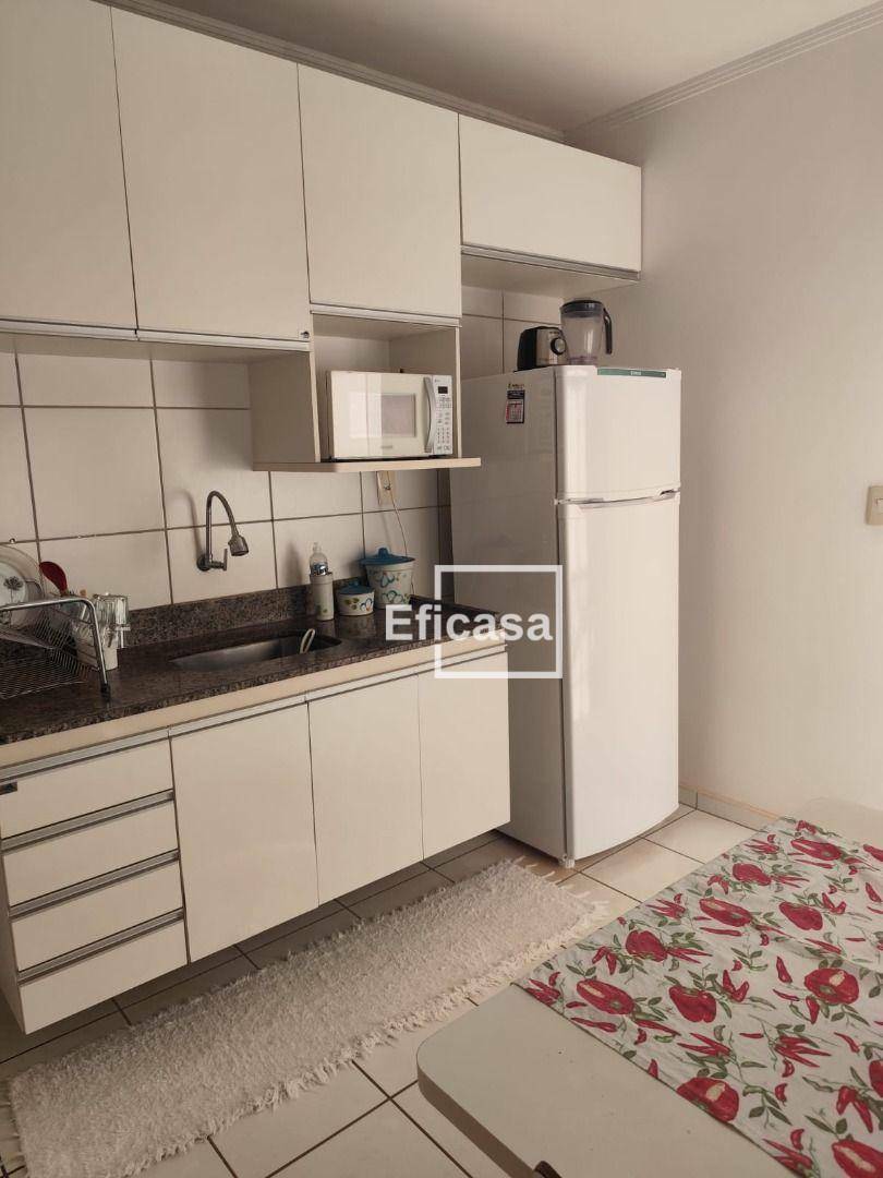 Apartamento à venda com 2 quartos, 77m² - Foto 6