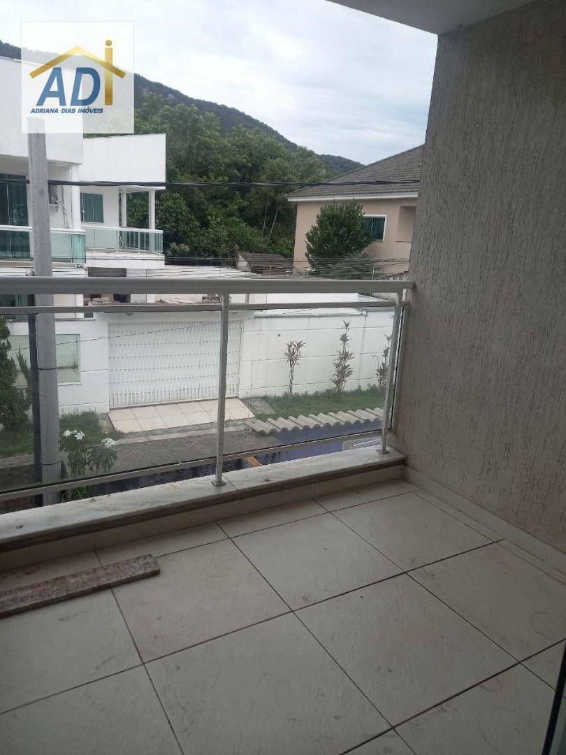 Casa de Condomínio à venda e aluguel com 4 quartos, 250m² - Foto 17