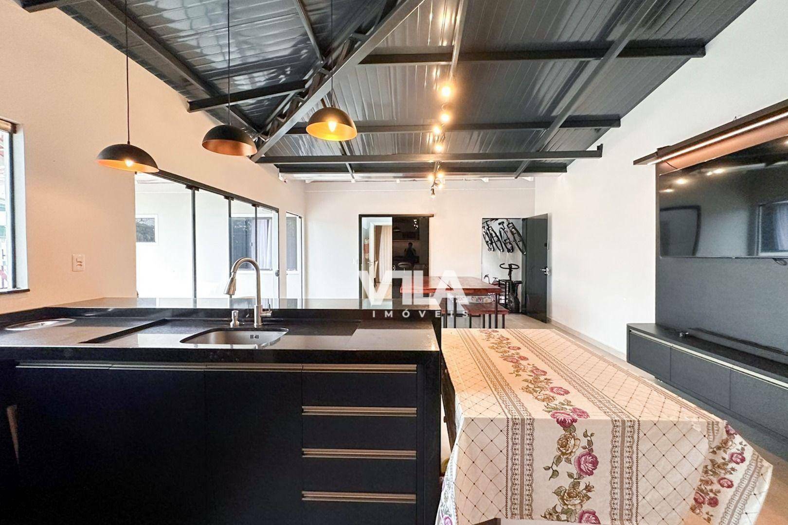 Casa à venda com 3 quartos, 260m² - Foto 14