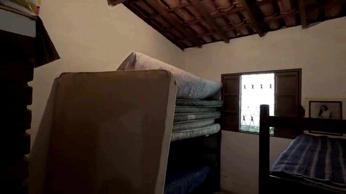 Casa de Condomínio à venda com 3 quartos, 3800m² - Foto 20