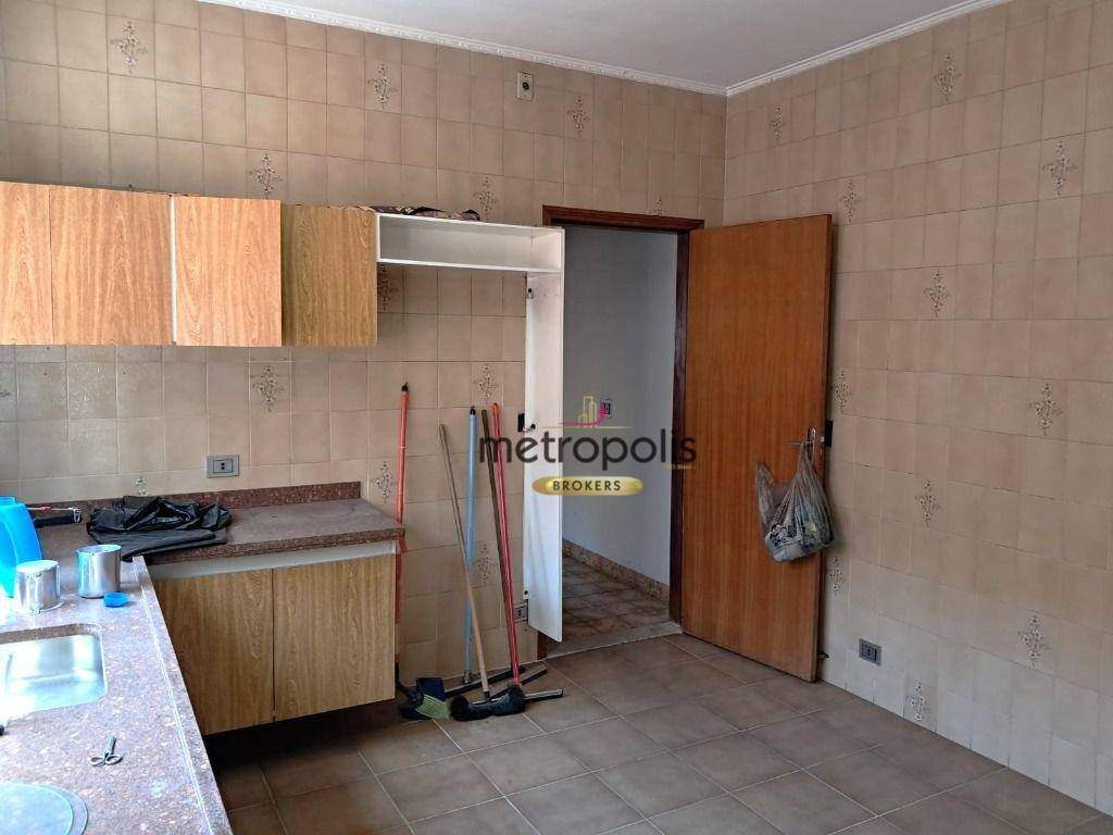 Sobrado à venda com 3 quartos, 300m² - Foto 13