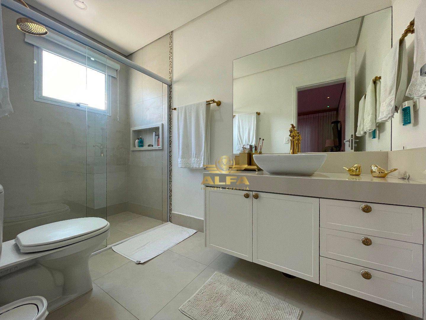 Casa de Condomínio à venda com 8 quartos, 500m² - Foto 31