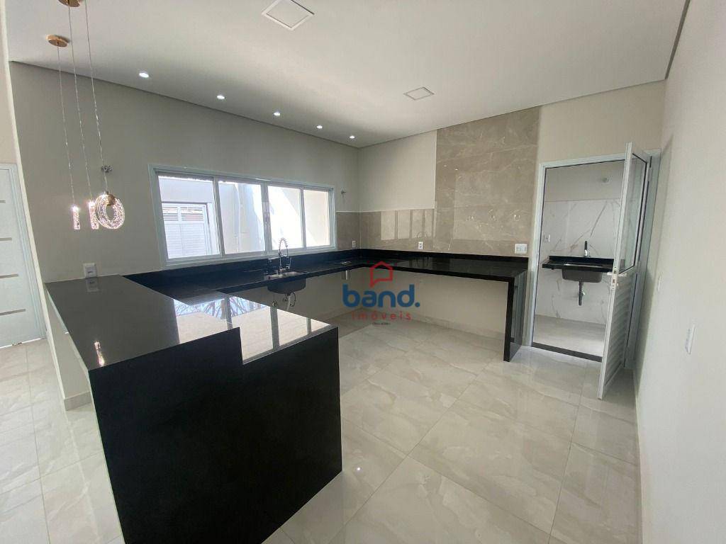 Casa à venda com 3 quartos, 180m² - Foto 4