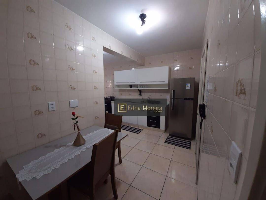 Apartamento à venda com 3 quartos, 105m² - Foto 1