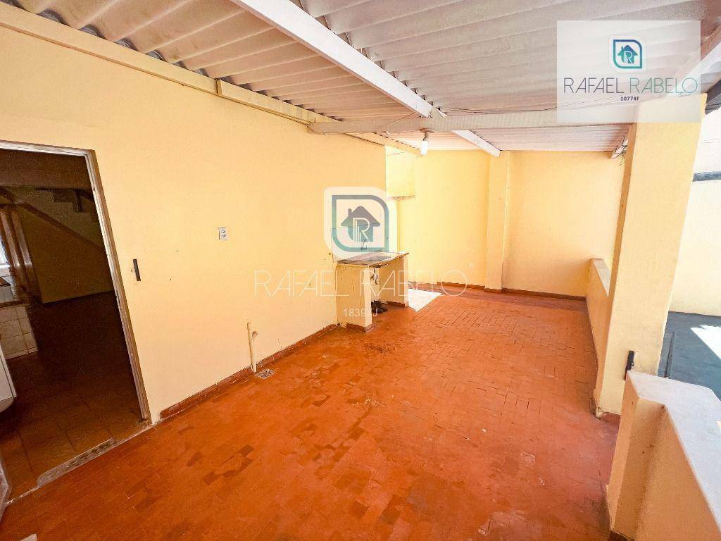 Casa para alugar com 5 quartos, 250m² - Foto 7