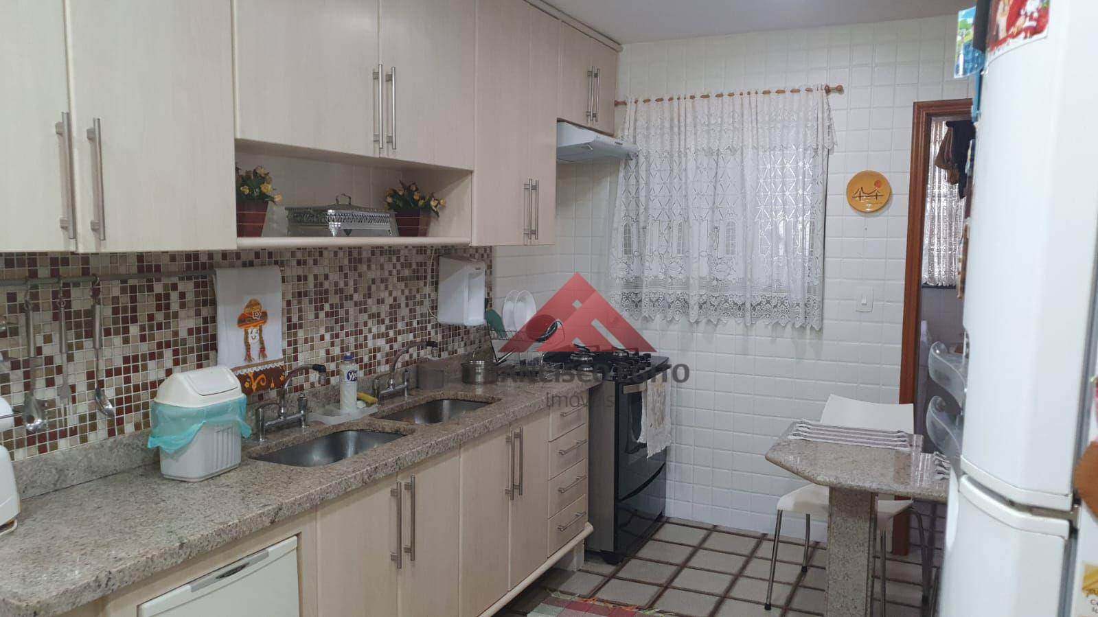 Apartamento à venda com 3 quartos, 215m² - Foto 17