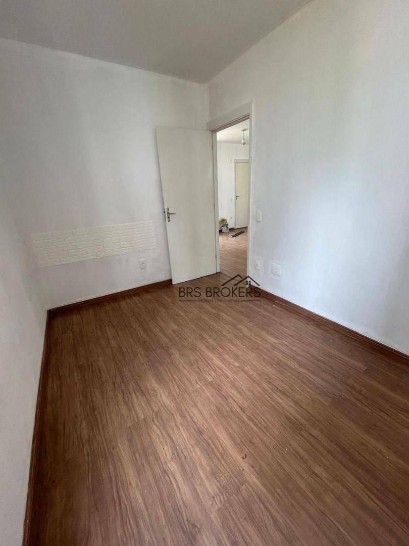 Apartamento à venda com 2 quartos, 44m² - Foto 13