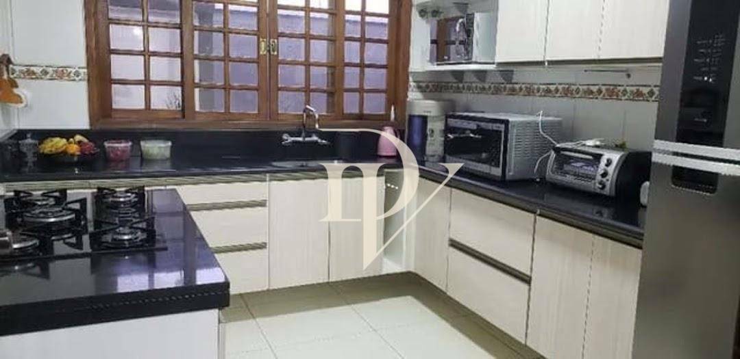 Sobrado à venda com 5 quartos, 258m² - Foto 7