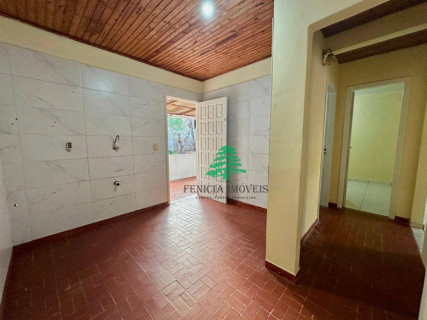 Casa para alugar com 2 quartos, 105m² - Foto 17