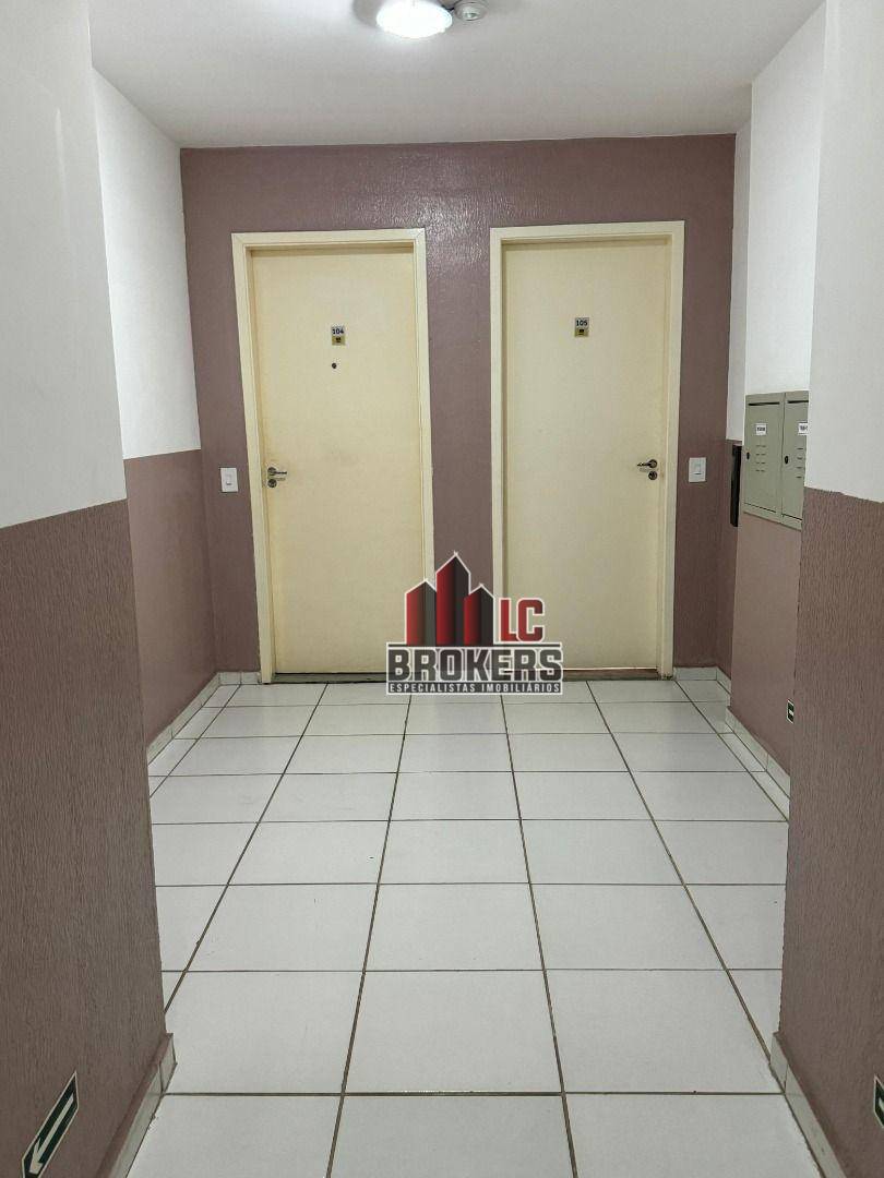 Apartamento para alugar com 2 quartos, 50m² - Foto 40