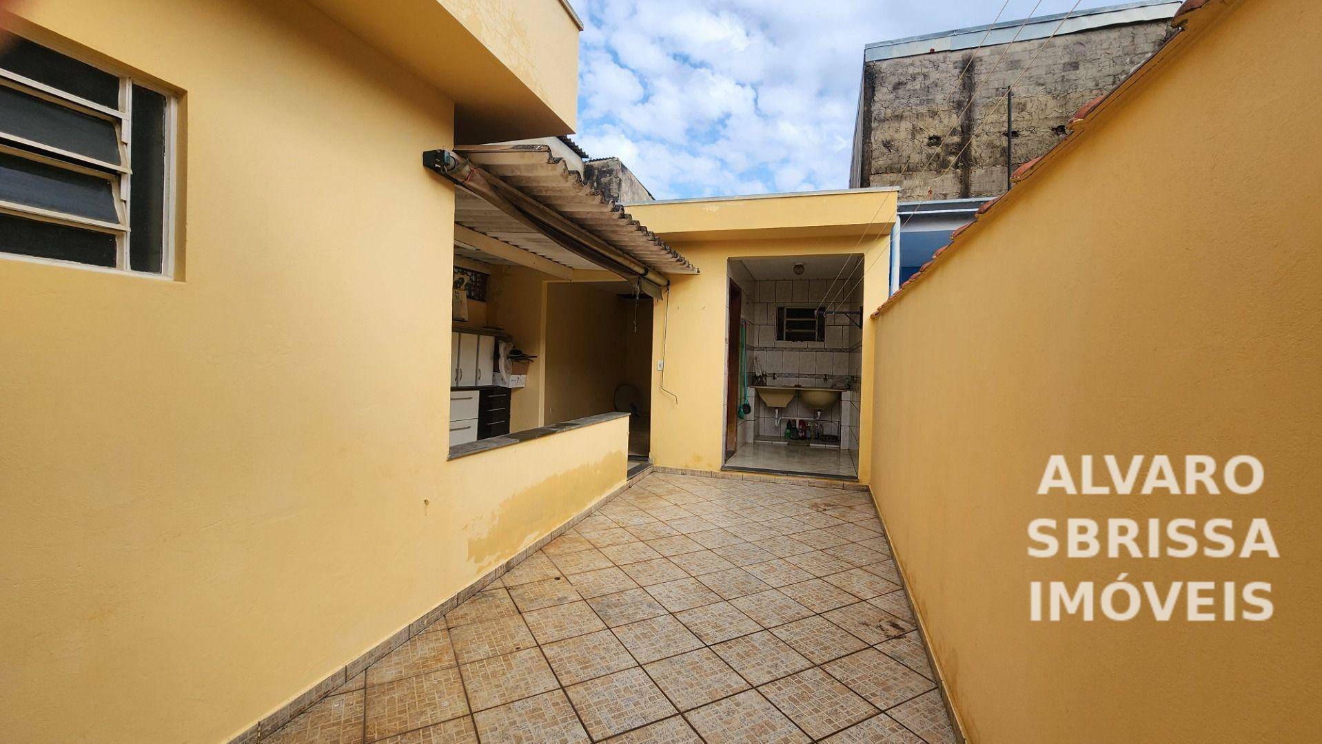 Casa para alugar com 3 quartos, 132m² - Foto 16