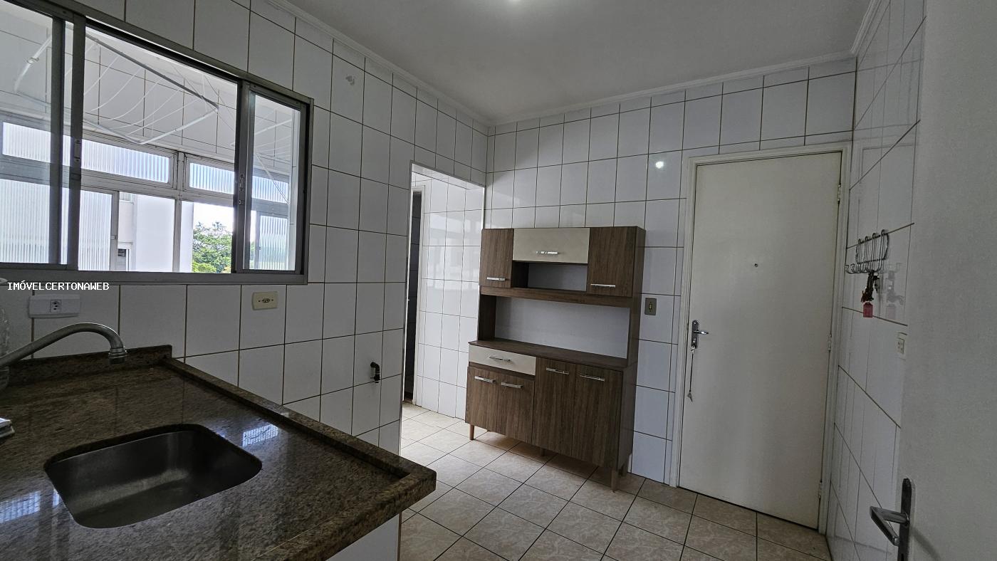 Apartamento à venda com 3 quartos, 74m² - Foto 8