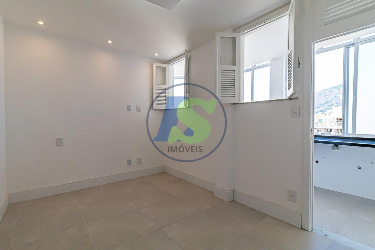 Apartamento à venda com 3 quartos, 225m² - Foto 19