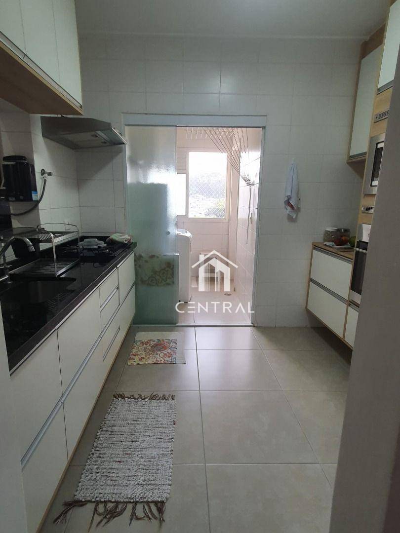 Apartamento à venda com 3 quartos, 80m² - Foto 17