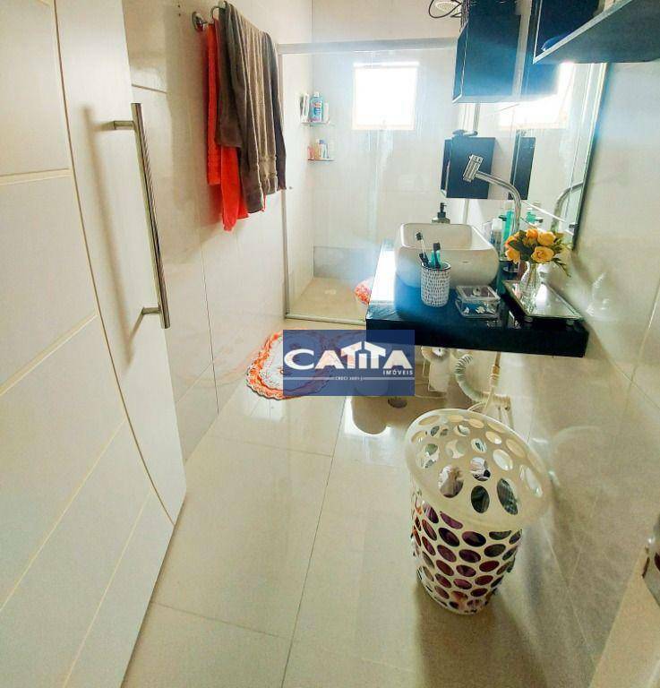 Casa à venda com 4 quartos, 200m² - Foto 26