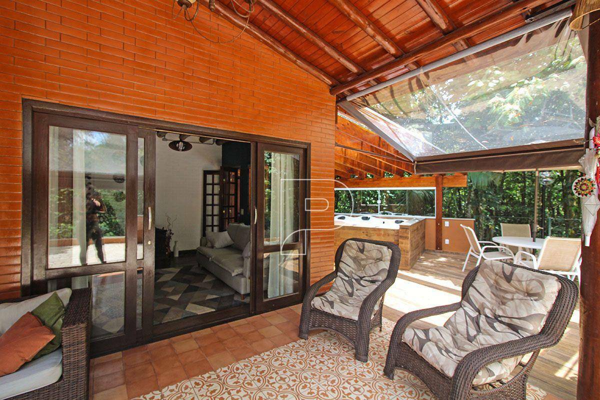 Casa de Condomínio à venda com 4 quartos, 223m² - Foto 39