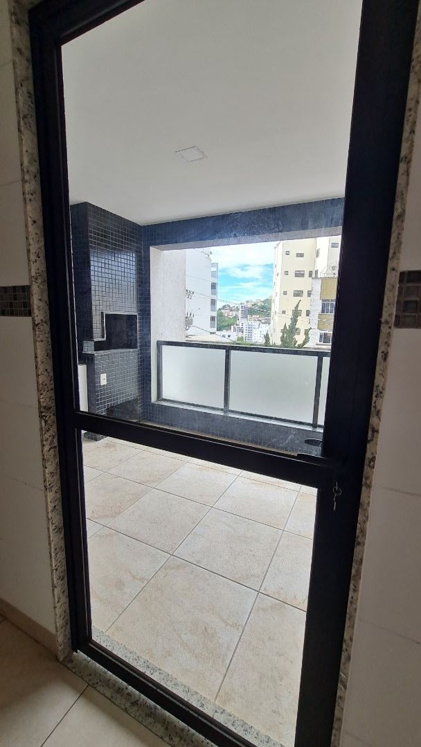 Apartamento para alugar com 3 quartos, 145m² - Foto 13