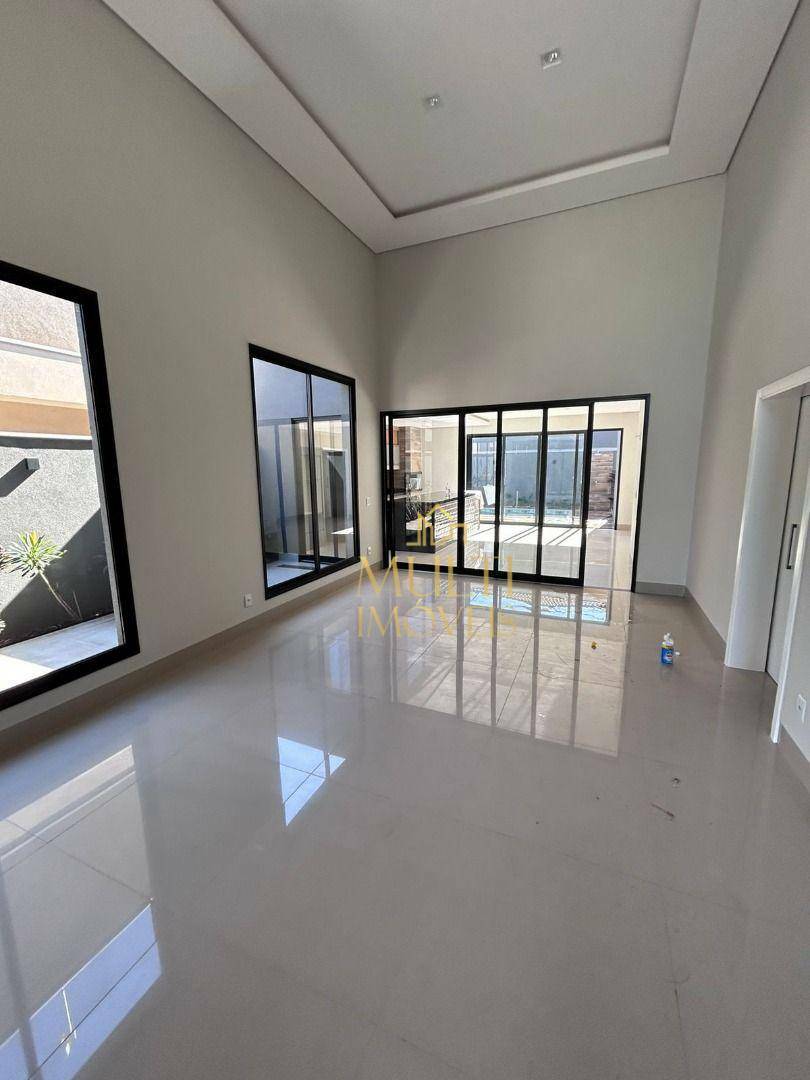 Casa à venda com 3 quartos, 204m² - Foto 3