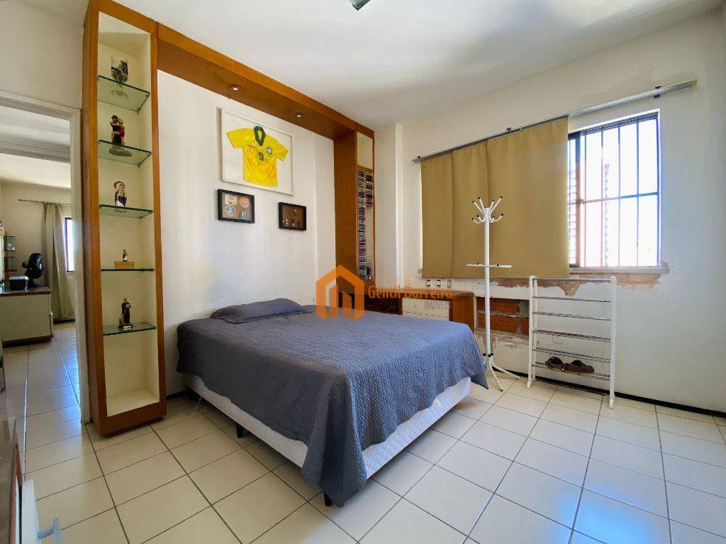 Apartamento à venda com 4 quartos, 203m² - Foto 30