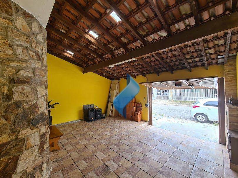 Casa à venda com 2 quartos, 87m² - Foto 4