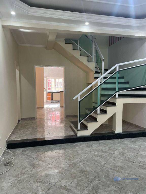 Sobrado à venda com 3 quartos, 187m² - Foto 47