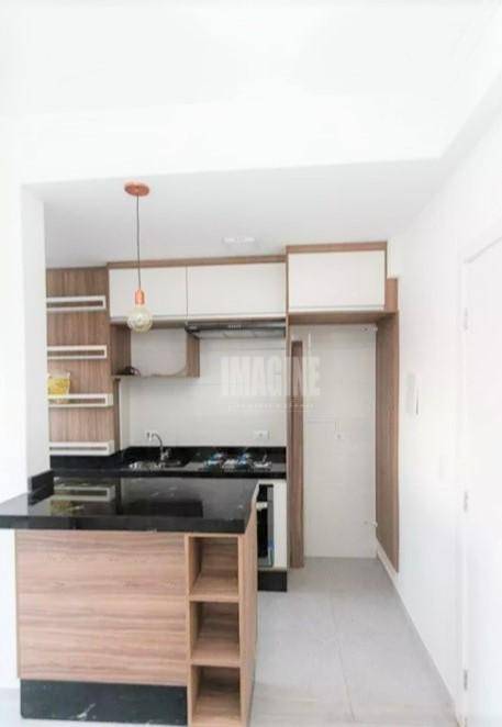 Apartamento à venda com 2 quartos, 60m² - Foto 7