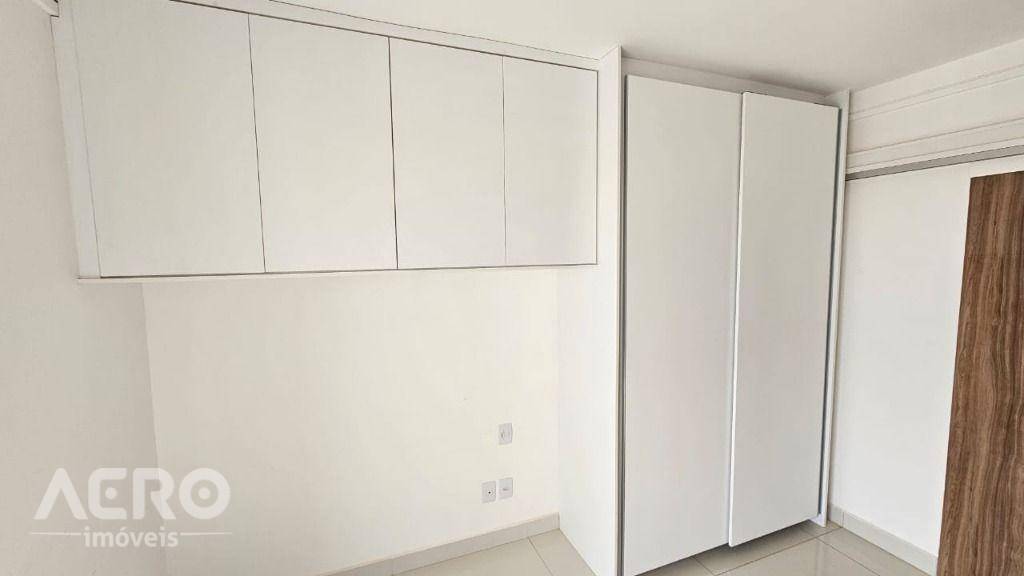 Apartamento para alugar com 3 quartos, 180m² - Foto 37