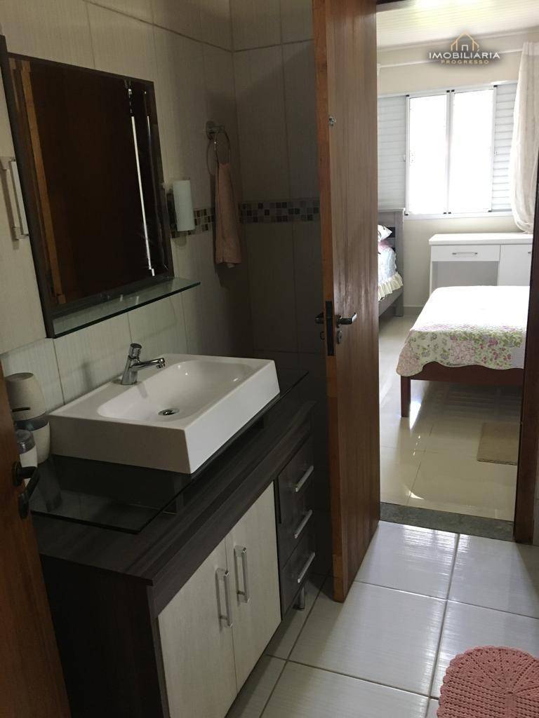 Casa à venda com 3 quartos, 150m² - Foto 27