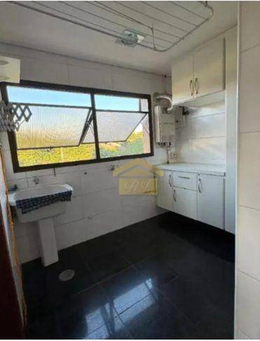 Apartamento à venda e aluguel com 3 quartos, 216m² - Foto 11