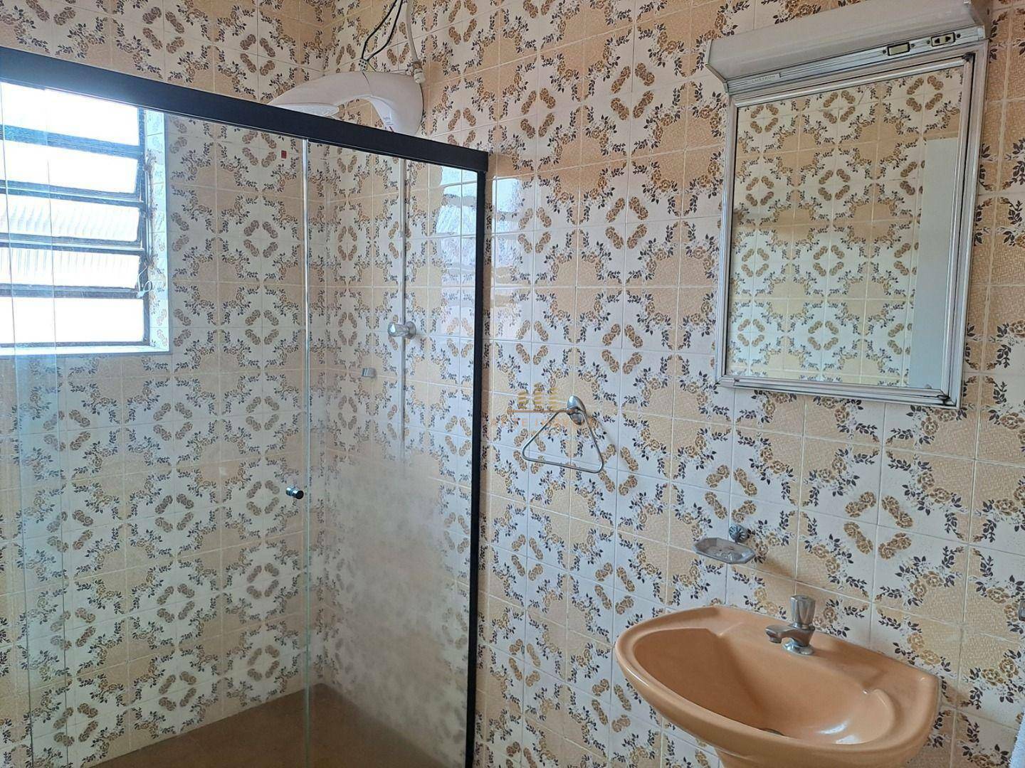 Casa à venda e aluguel com 4 quartos, 250m² - Foto 28