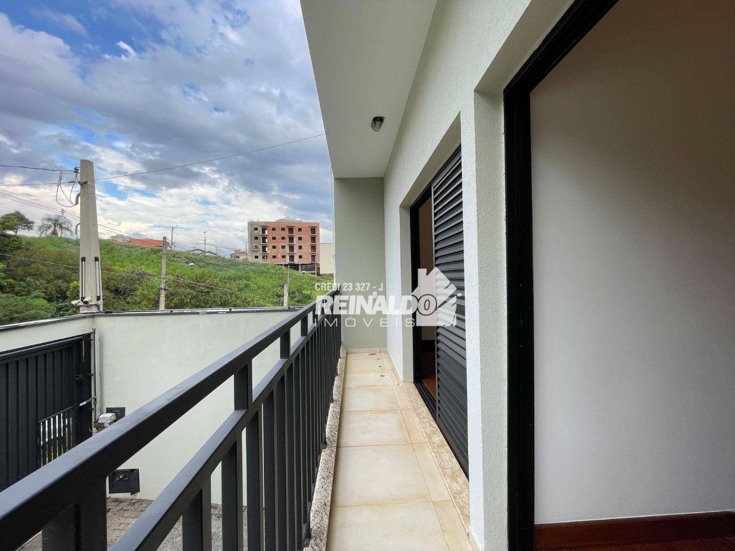 Casa à venda com 4 quartos, 241m² - Foto 19