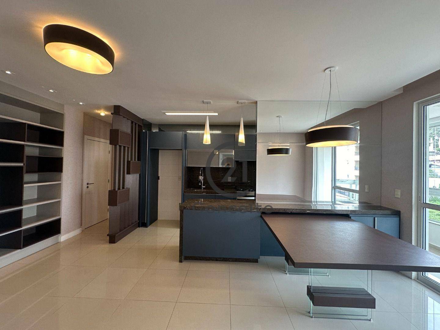 Apartamento à venda com 3 quartos, 86m² - Foto 1