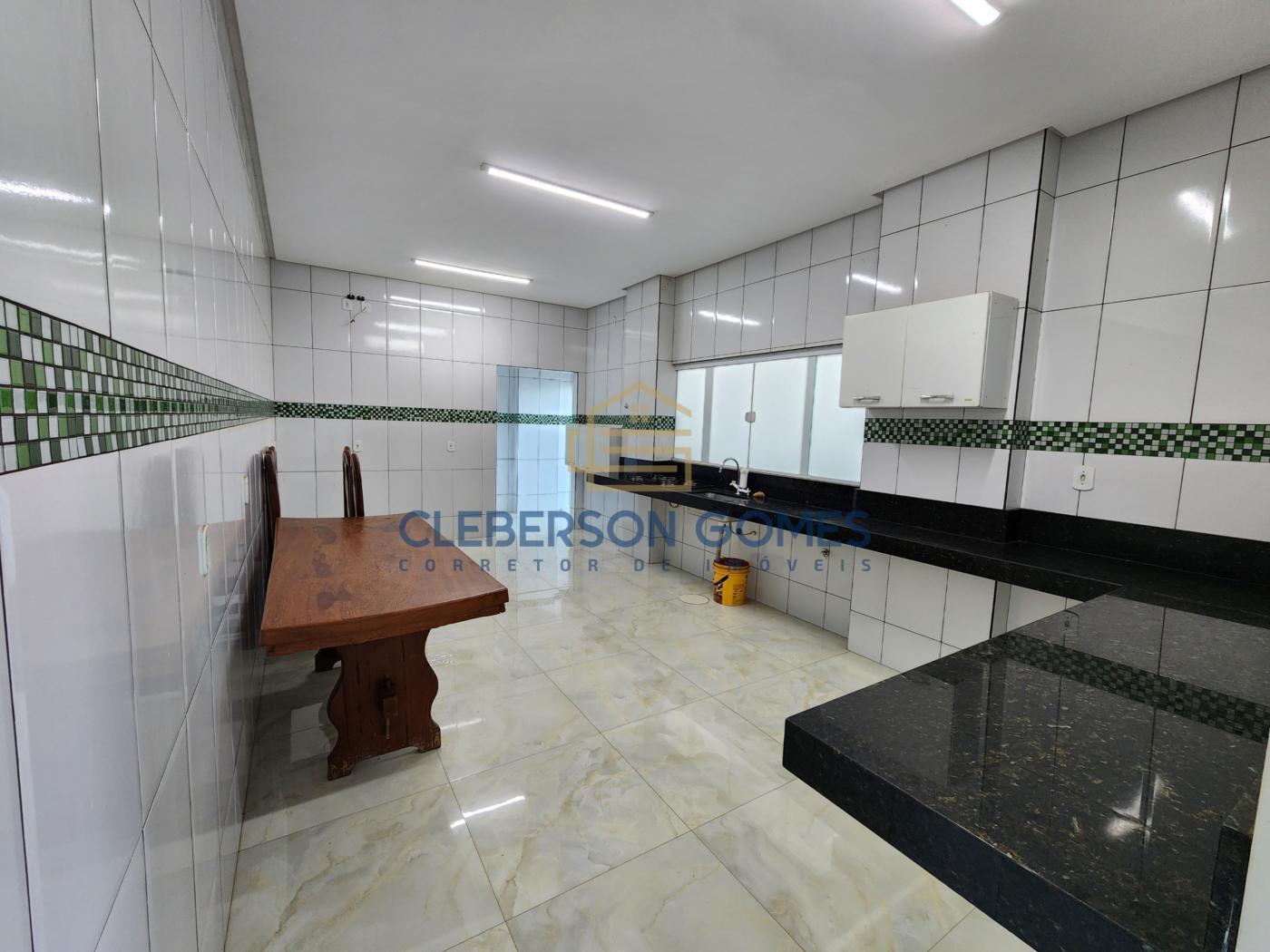 Casa à venda com 4 quartos, 840m² - Foto 14