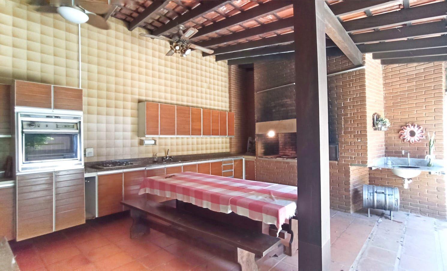 Casa à venda e aluguel com 6 quartos, 565m² - Foto 44