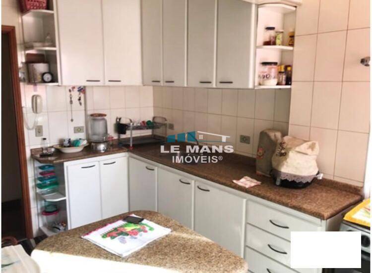 Apartamento à venda com 3 quartos, 82m² - Foto 7