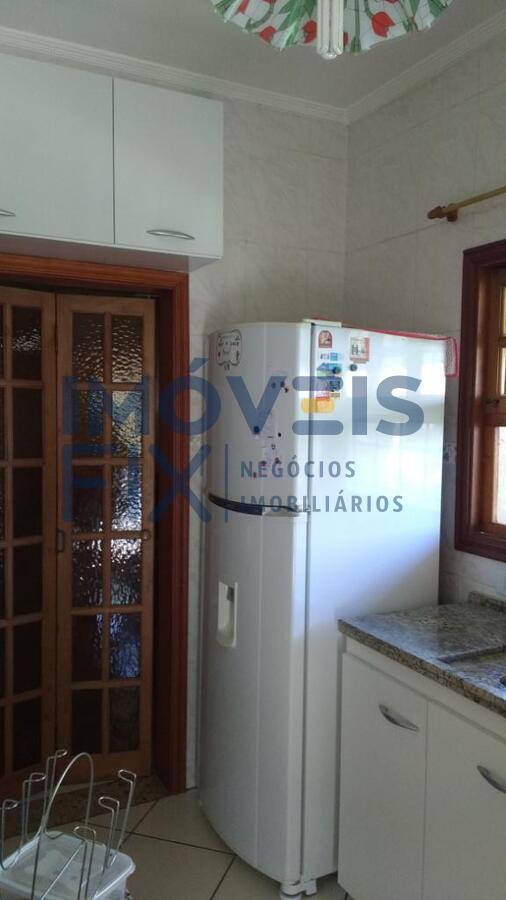 Casa de Condomínio à venda com 3 quartos, 290m² - Foto 13