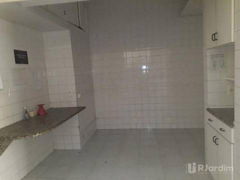 Casa à venda e aluguel com 1 quarto, 500m² - Foto 17