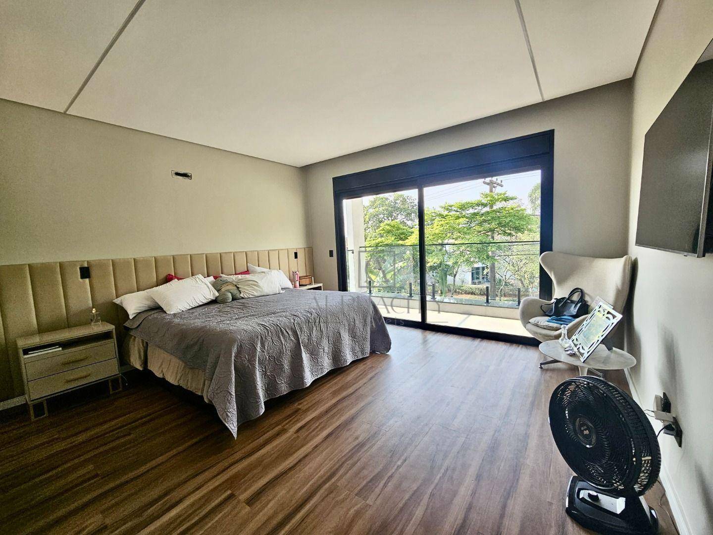 Casa de Condomínio à venda com 4 quartos, 380m² - Foto 11