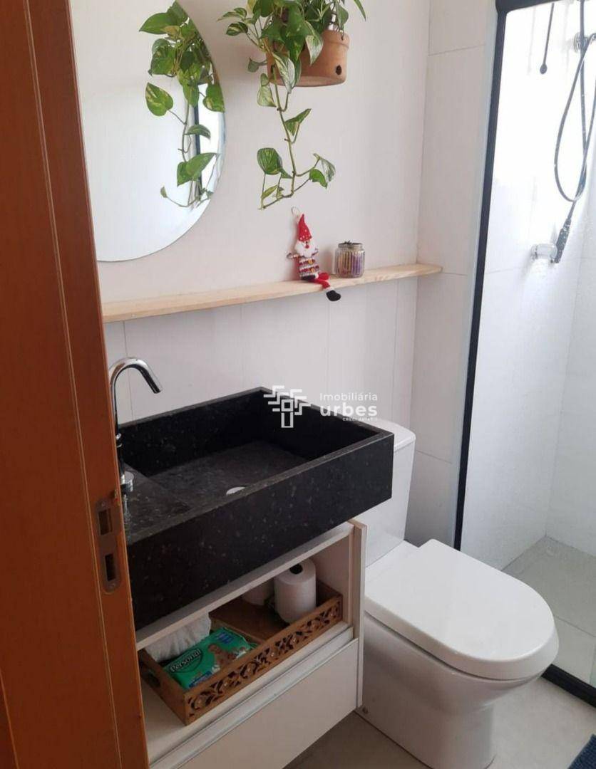 Apartamento à venda com 2 quartos, 42m² - Foto 4