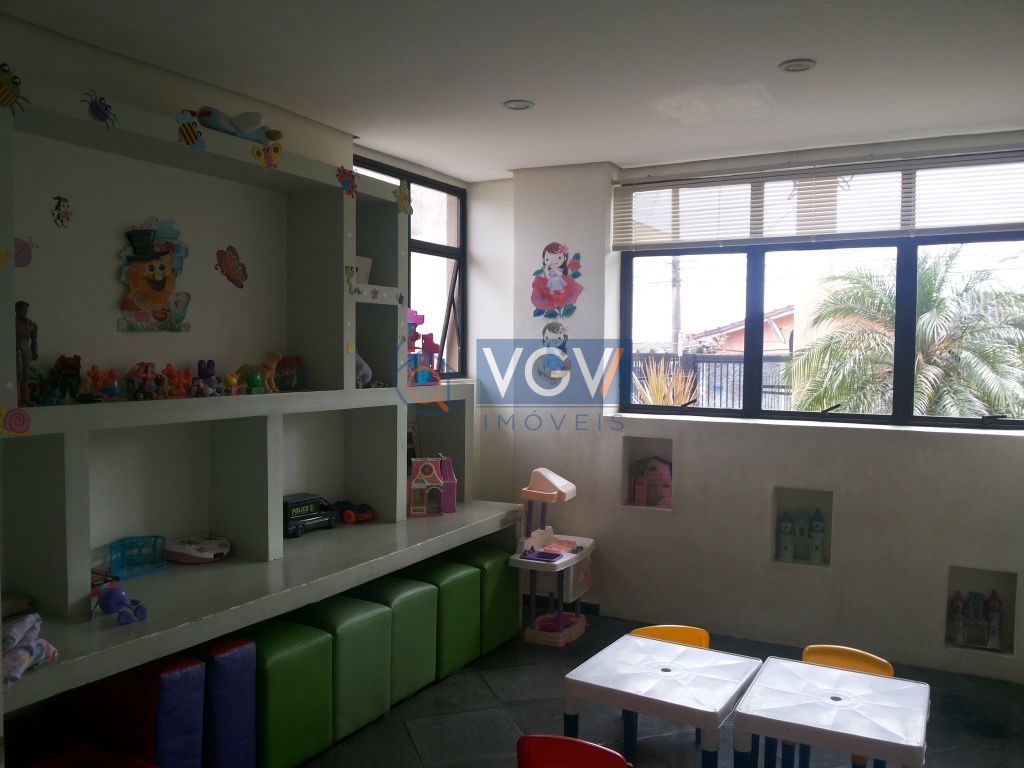 Apartamento à venda com 3 quartos, 64m² - Foto 3