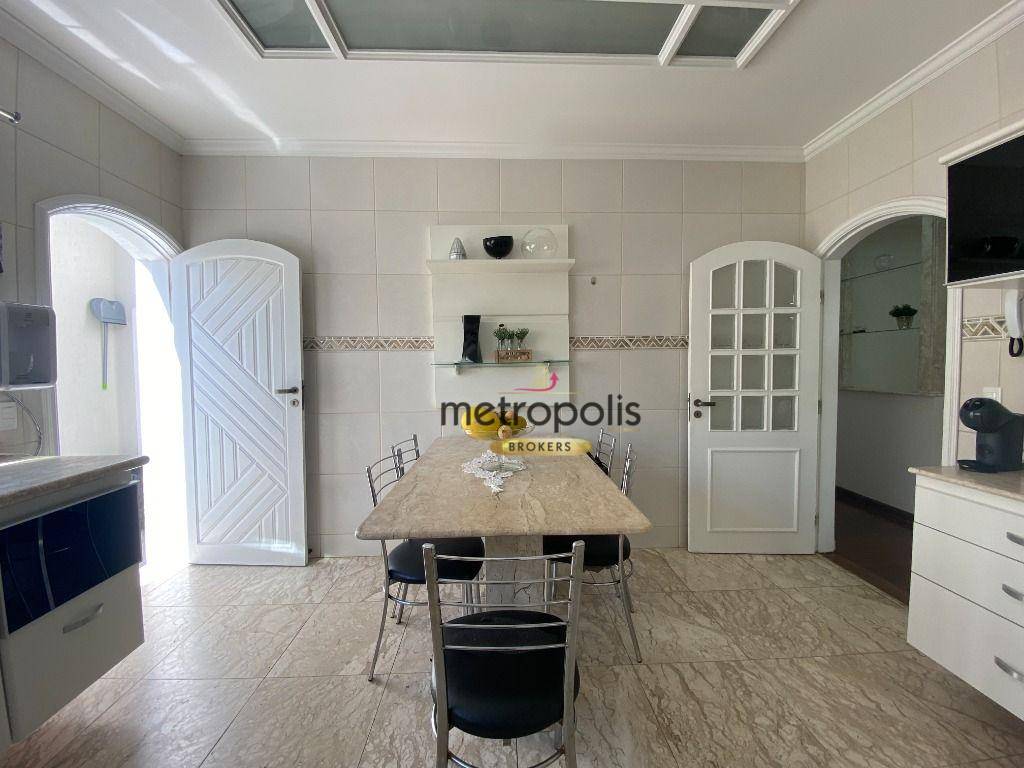 Casa à venda e aluguel com 4 quartos, 422m² - Foto 24